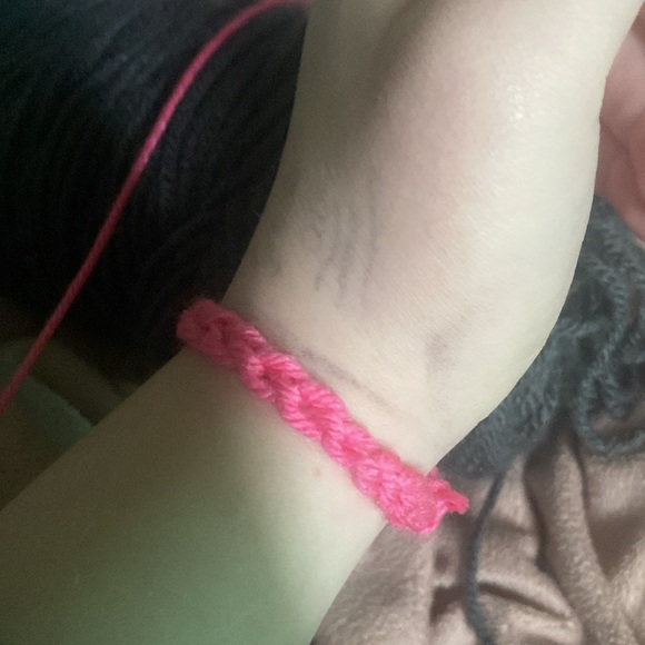 Pink bracelet - Picture 2 of 4